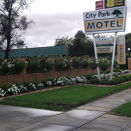 City Park Motel And Apartments Wagga Wagga Exterior foto